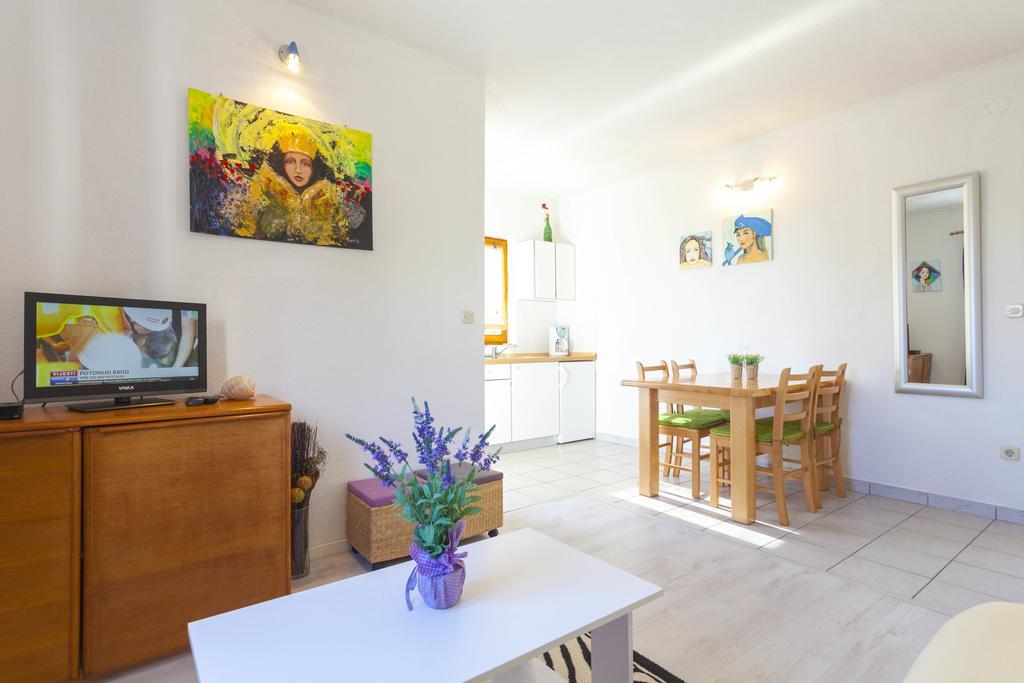 Meri Apartments - Puharic Makarska Cameră foto