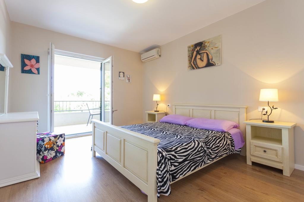 Meri Apartments - Puharic Makarska Cameră foto