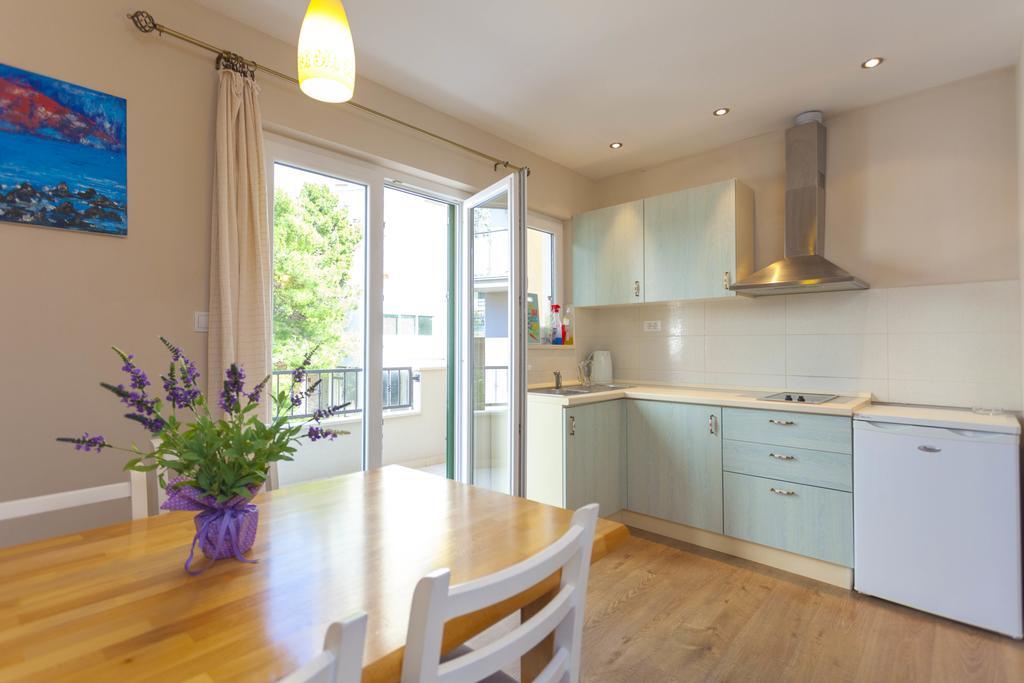 Meri Apartments - Puharic Makarska Cameră foto